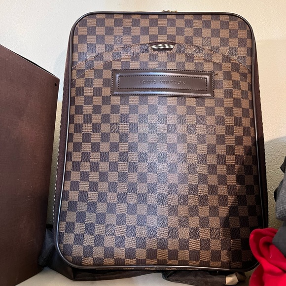 Louis Vuitton Handbags - Authentic Louis Vuitton Damier Pegase 45